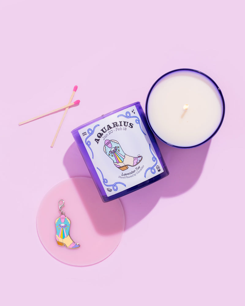 
            
                Load image into Gallery viewer, Lavender Tea Soy Candle - Aquarius
            
        